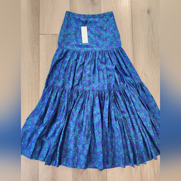 Brand New Veronica Beard Blue Floral Silk Skirt-Size 4,All Products : American Fashion Style Bags On Sale